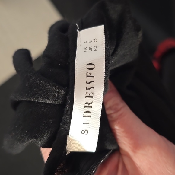 Red and black plaid dress - Picture 7 of 7